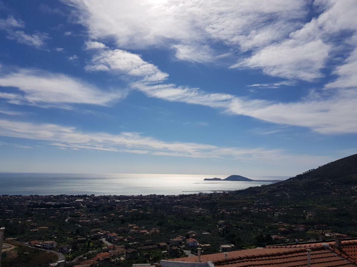 La Dimora Di Ares Villa Formia Exterior photo